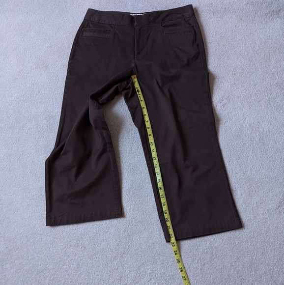 Dockers dark brown Capri pants size 6 - Picture 4 of 5